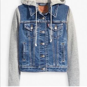 Levi’s Hybrid Trucker Jacket